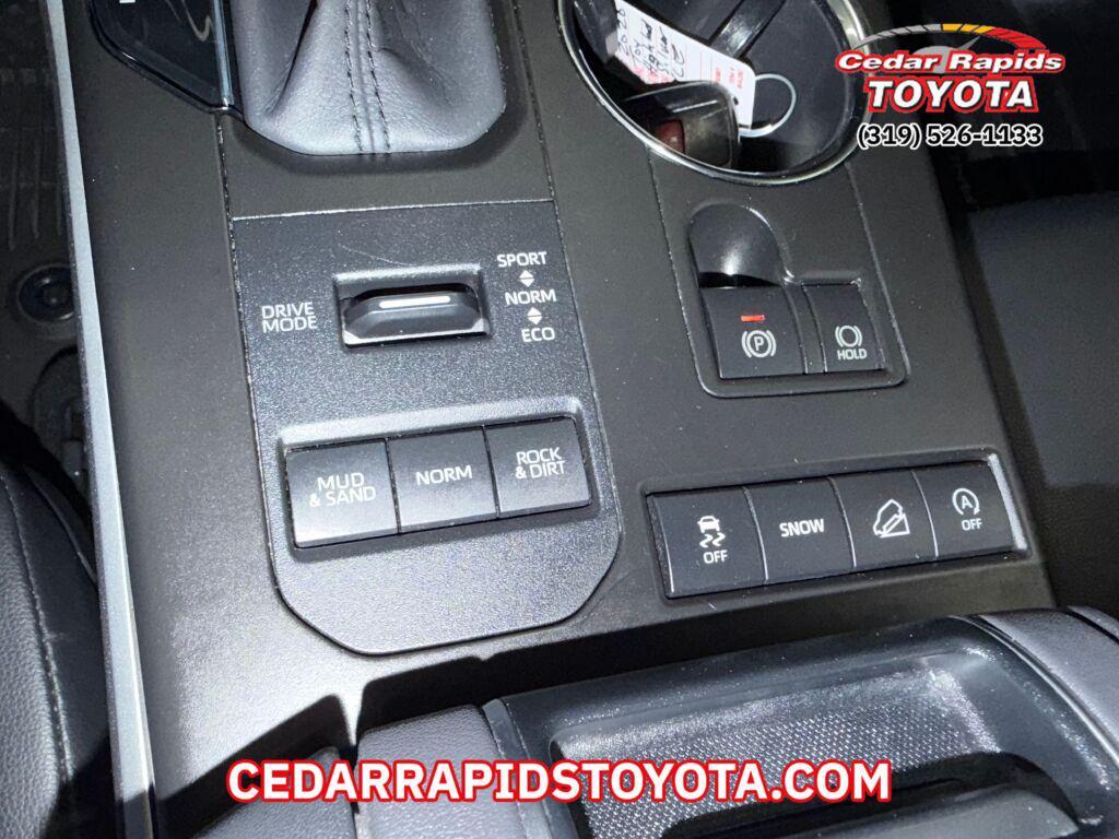 used 2020 Toyota Highlander car, priced at $32,626