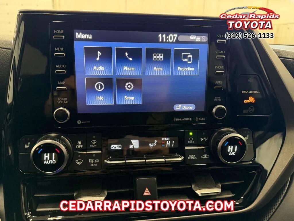 used 2020 Toyota Highlander car, priced at $32,626