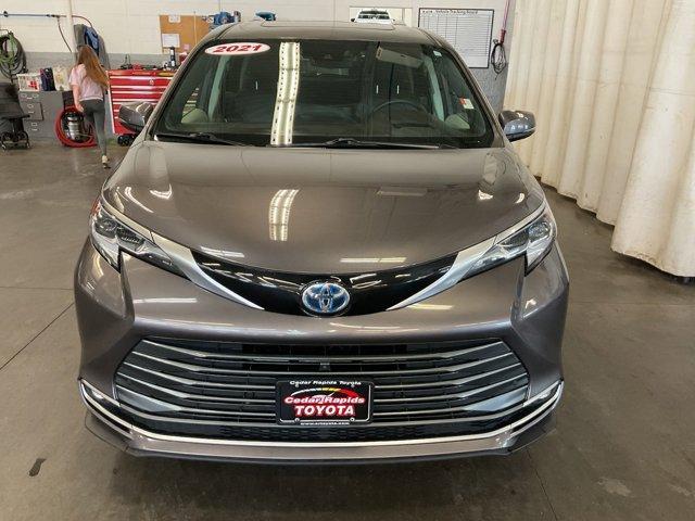 used 2021 Toyota Sienna car, priced at $38,450
