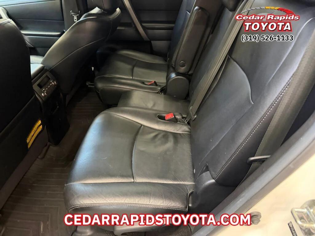 used 2010 Toyota Highlander car, priced at $10,996