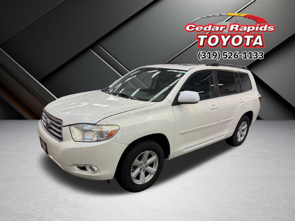 used 2010 Toyota Highlander car, priced at $10,996