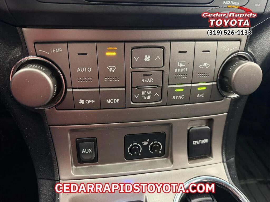 used 2010 Toyota Highlander car, priced at $10,996
