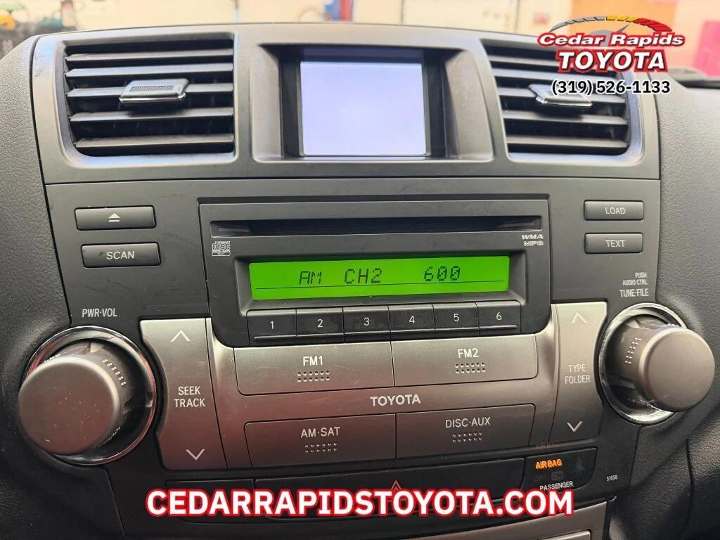 used 2010 Toyota Highlander car, priced at $10,996