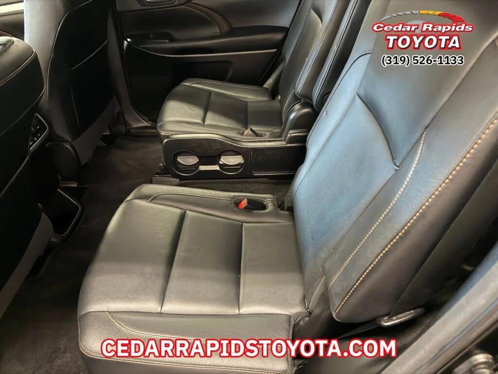 used 2017 Toyota Highlander car, priced at $22,425