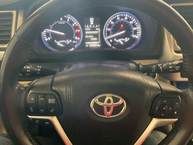 used 2015 Toyota Highlander car, priced at $14,750
