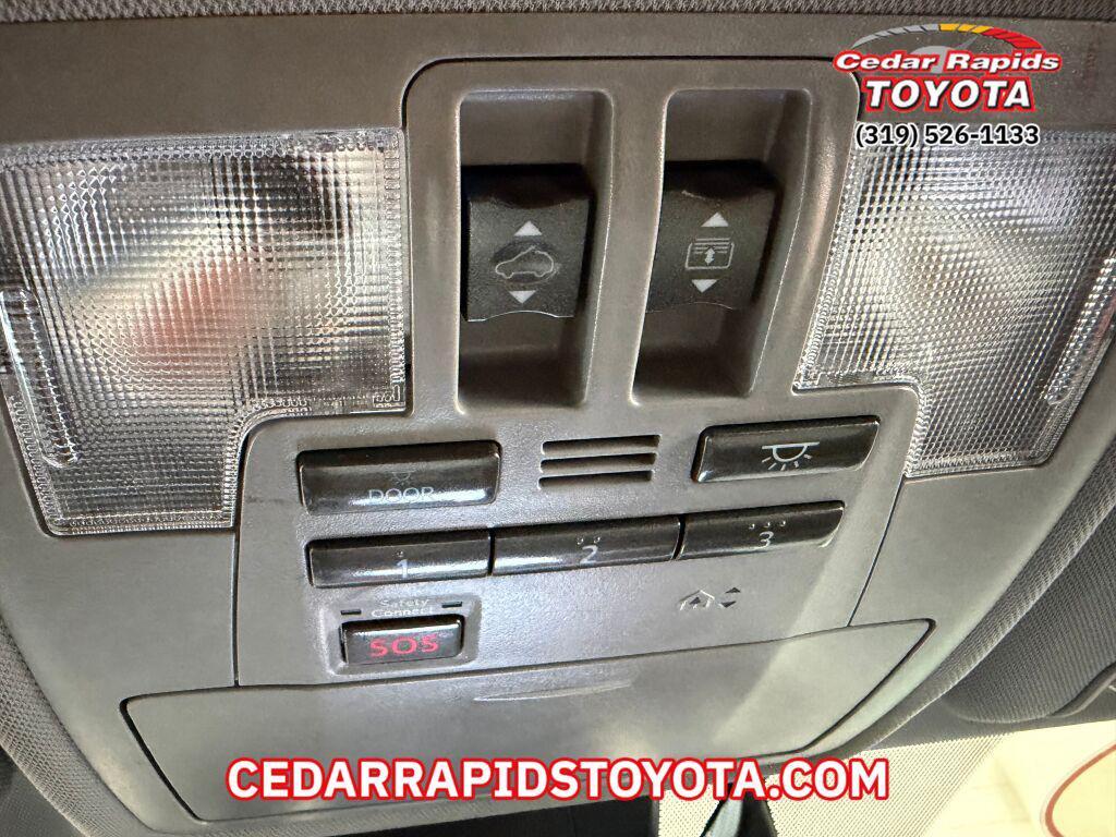 used 2017 Toyota Highlander Hybrid car, priced at $23,866