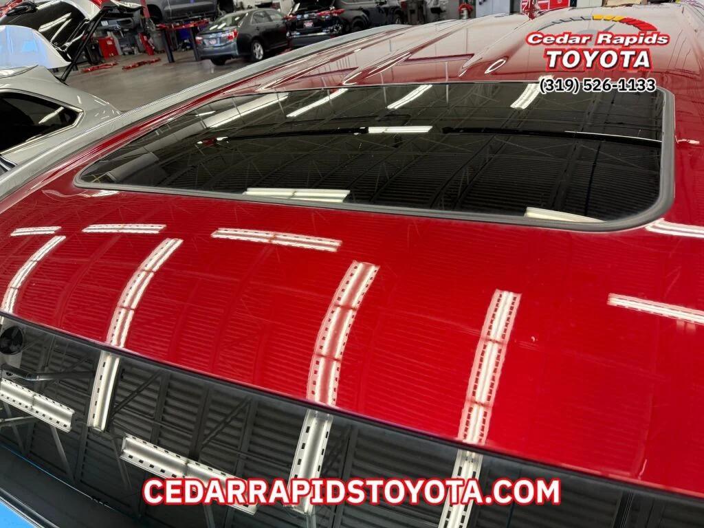 used 2021 Toyota Highlander car, priced at $35,996