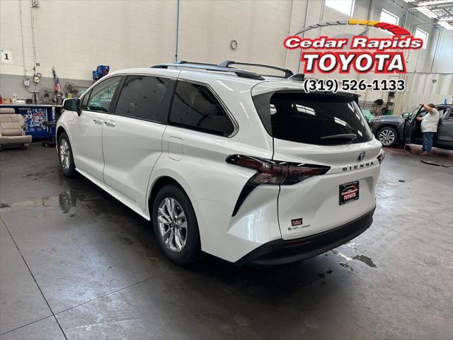 used 2025 Toyota Sienna car