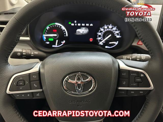 used 2025 Toyota Sienna car
