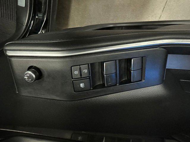 used 2021 Toyota Highlander car, priced at $39,912