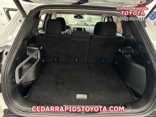 used 2016 Jeep Cherokee car, priced at $12,996