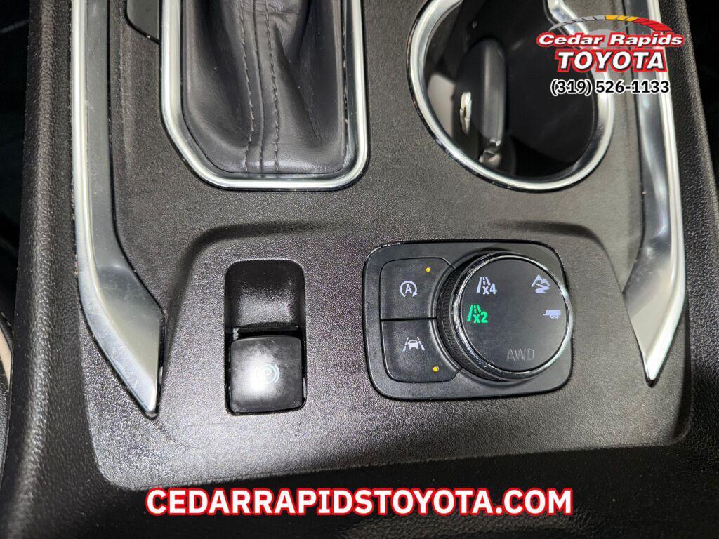 used 2022 Chevrolet Traverse car, priced at $35,775