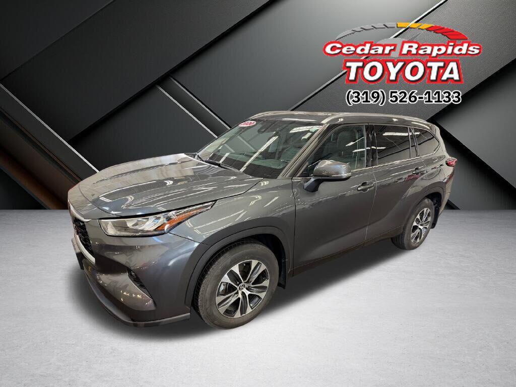 used 2020 Toyota Highlander car, priced at $32,975