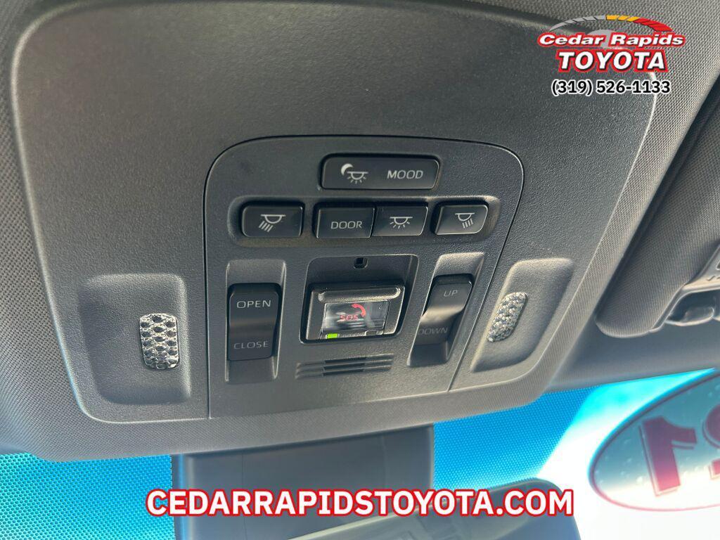 used 2021 Toyota Avalon Hybrid car, priced at $35,791