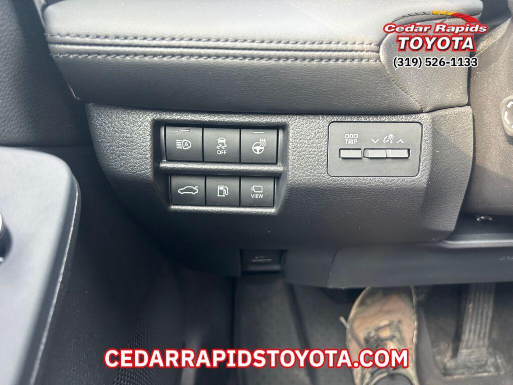 used 2021 Toyota Avalon Hybrid car, priced at $35,791