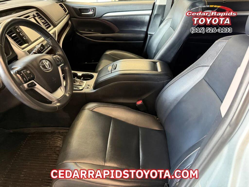 used 2019 Toyota Highlander car, priced at $28,793