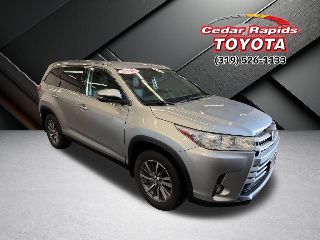 used 2019 Toyota Highlander car, priced at $28,793