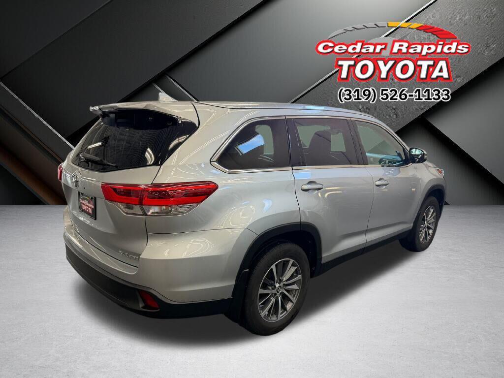 used 2019 Toyota Highlander car, priced at $28,793