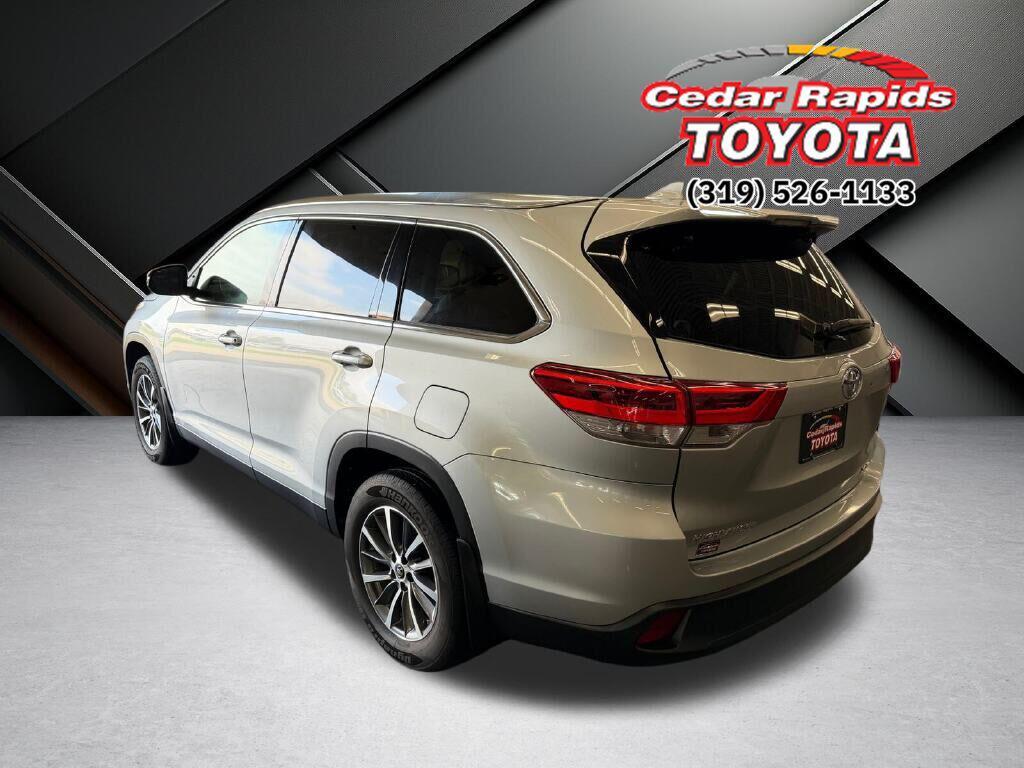 used 2019 Toyota Highlander car, priced at $28,793