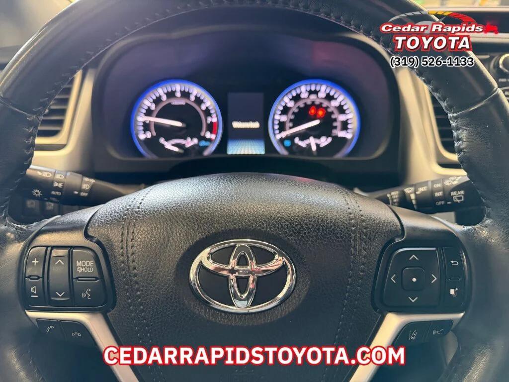 used 2019 Toyota Highlander car, priced at $28,793