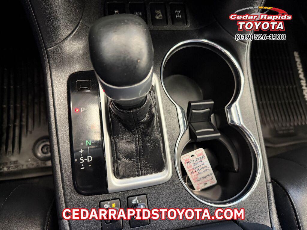 used 2019 Toyota Highlander car, priced at $28,793