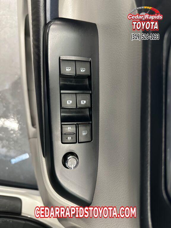 used 2016 Toyota Highlander car, priced at $18,996