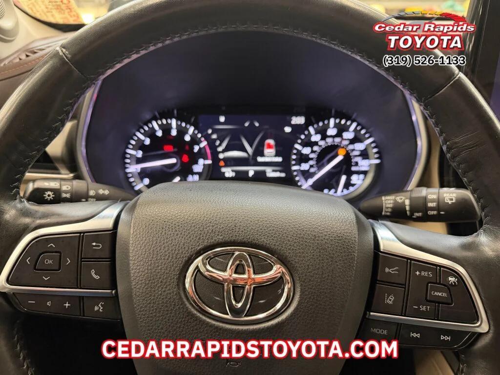 used 2021 Toyota Highlander car, priced at $25,830