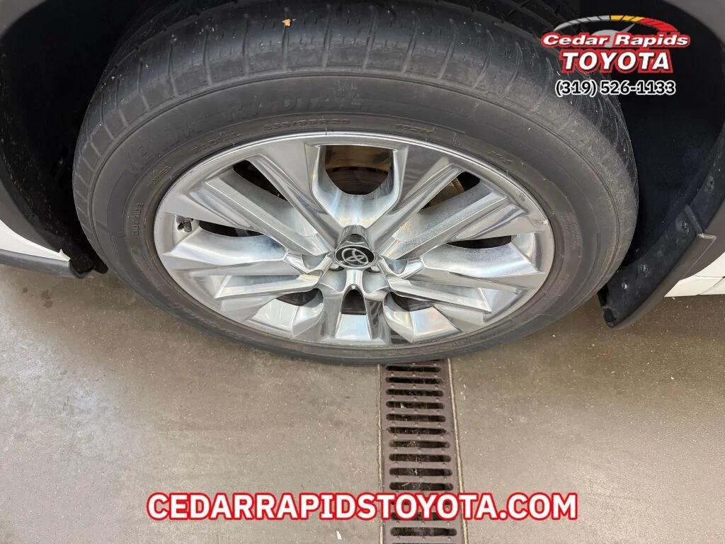 used 2021 Toyota Highlander car, priced at $25,830