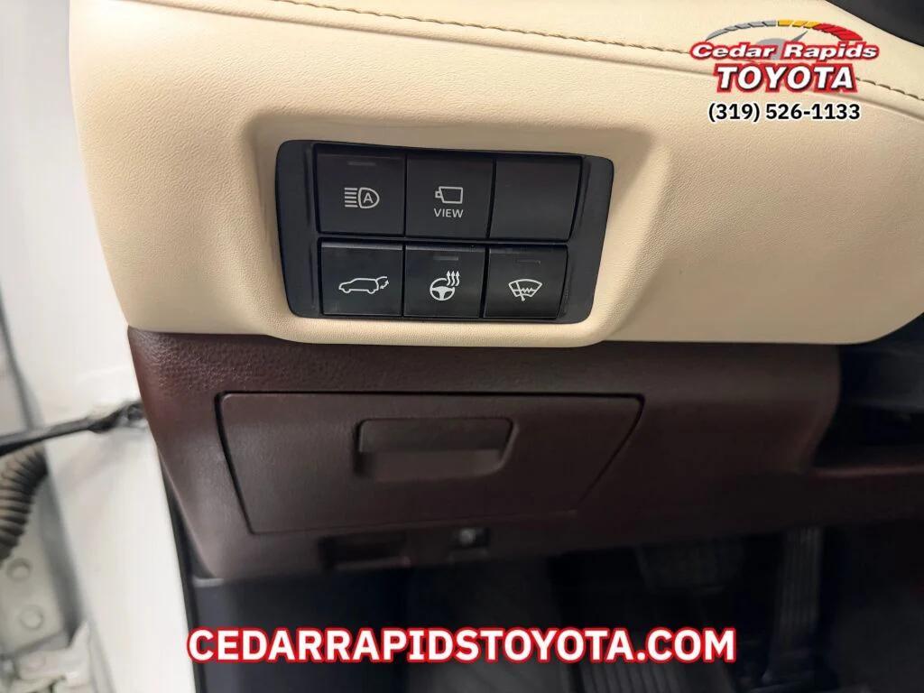 used 2021 Toyota Highlander car, priced at $25,830