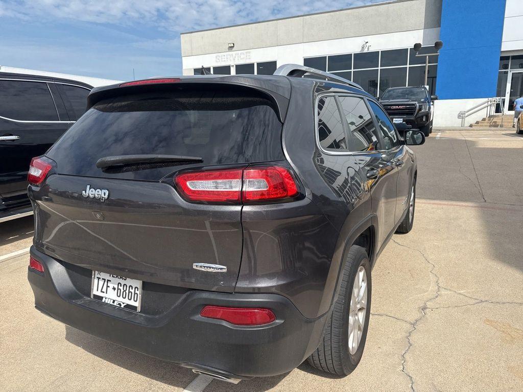 used 2016 Jeep Cherokee car, priced at $9,788