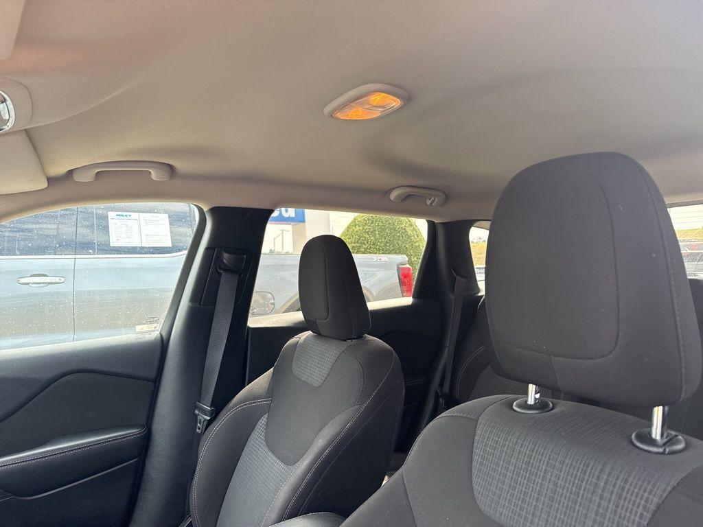 used 2016 Jeep Cherokee car, priced at $9,788