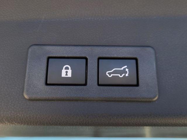 used 2024 Subaru Ascent car, priced at $40,299