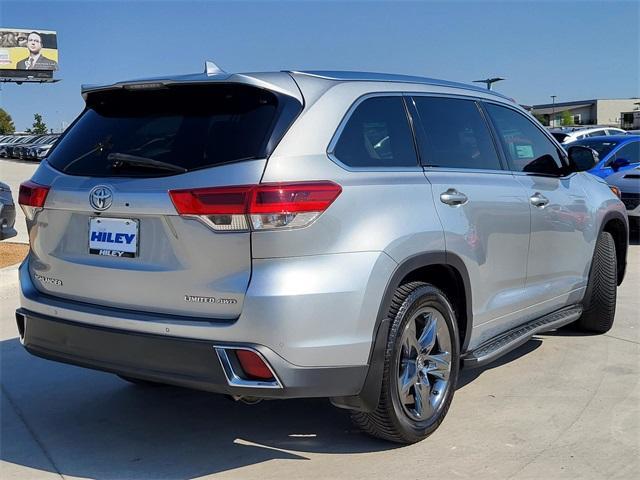 used 2017 Toyota Highlander car, priced at $23,899