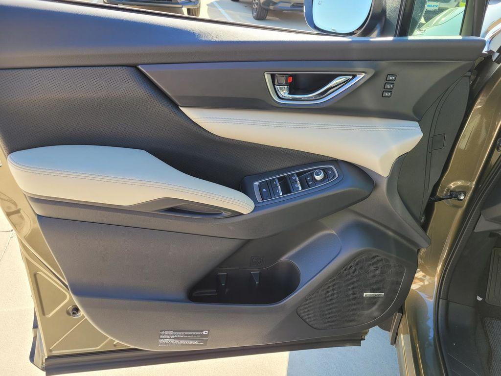 new 2025 Subaru Ascent car, priced at $46,014