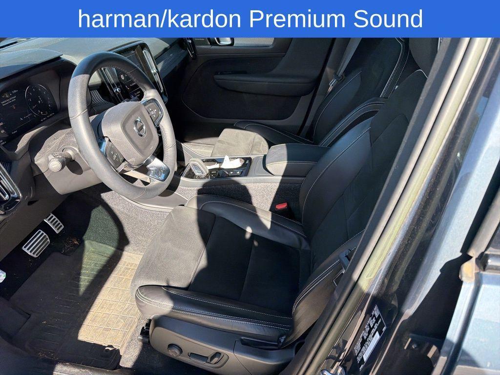 used 2022 Volvo XC40 car, priced at $27,971