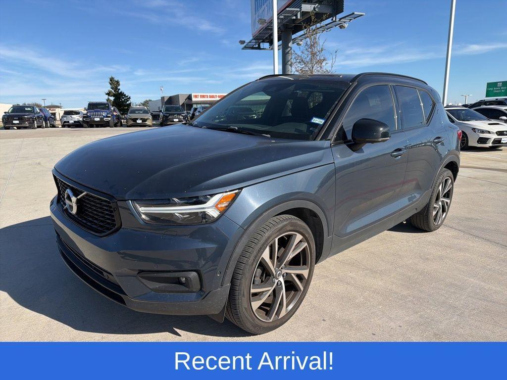 used 2022 Volvo XC40 car, priced at $27,971