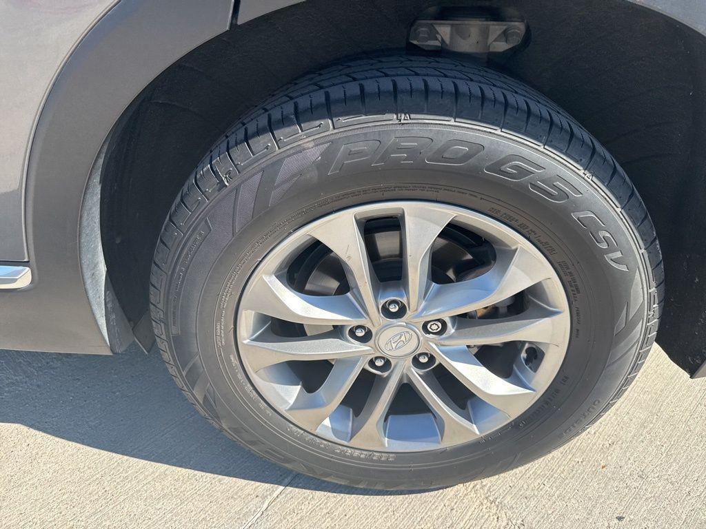 used 2020 Hyundai Santa Fe car, priced at $15,881