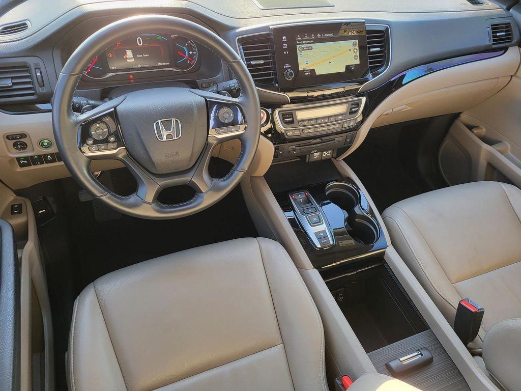 used 2022 Honda Pilot car, priced at $27,367