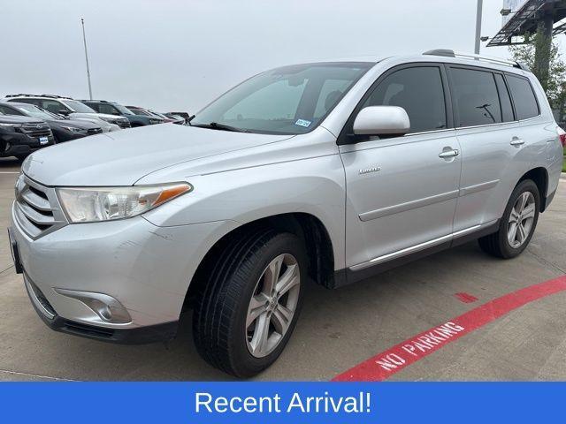 used 2013 Toyota Highlander car, priced at $17,199