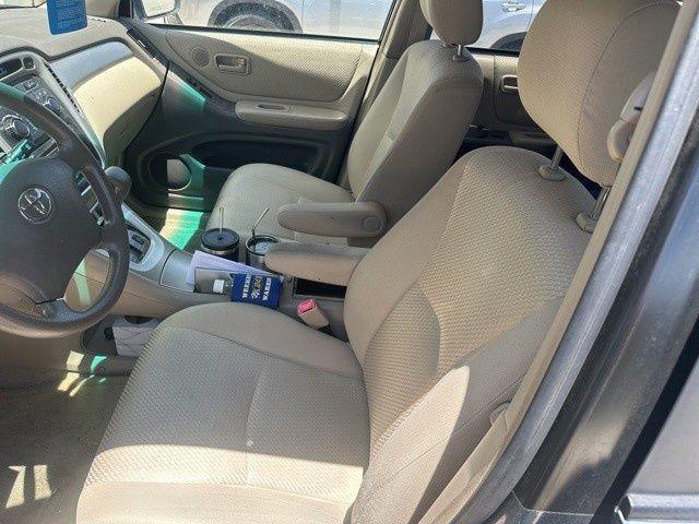 used 2006 Toyota Highlander car, priced at $8,995