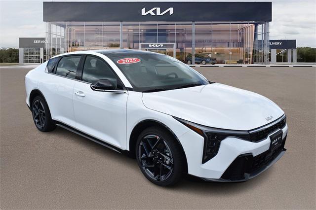 new 2025 Kia K4 car, priced at $28,055