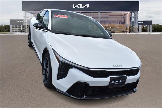 new 2025 Kia K4 car, priced at $28,055