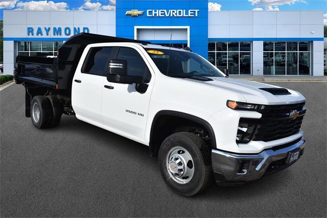 new 2025 Chevrolet Silverado 3500 car, priced at $77,271