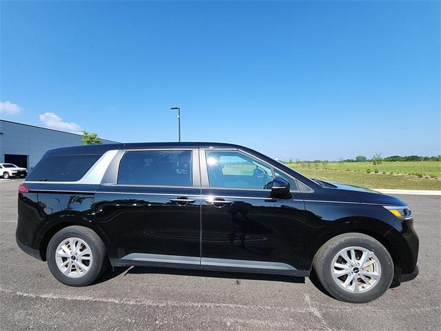 used 2023 Kia Carnival car, priced at $30,989