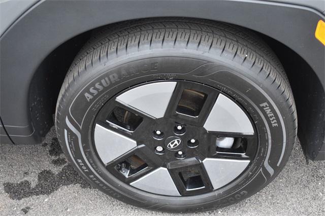 used 2025 Hyundai Santa Fe car, priced at $32,955