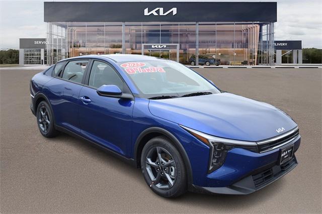 new 2025 Kia K4 car, priced at $23,665