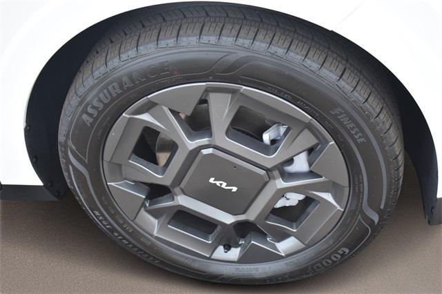 new 2025 Kia Carnival car, priced at $44,558
