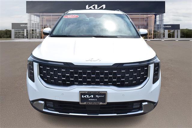 new 2025 Kia Carnival car, priced at $44,558