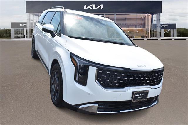 new 2025 Kia Carnival car, priced at $44,558