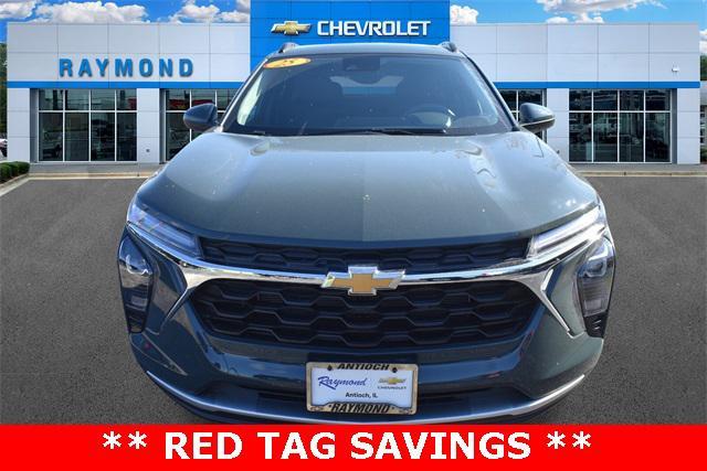 new 2025 Chevrolet Trax car, priced at $23,011